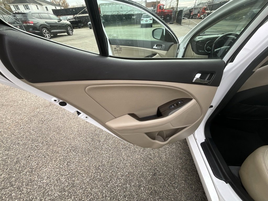 Used 2013 Kia Optima EX w/ Premium Pkg image 23