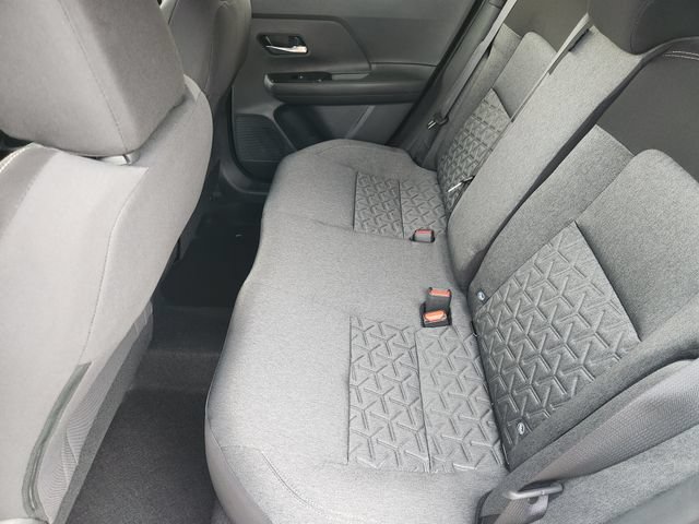 New 2027 Nissan Kicks SV w/ SV Premium Package FWD image 25