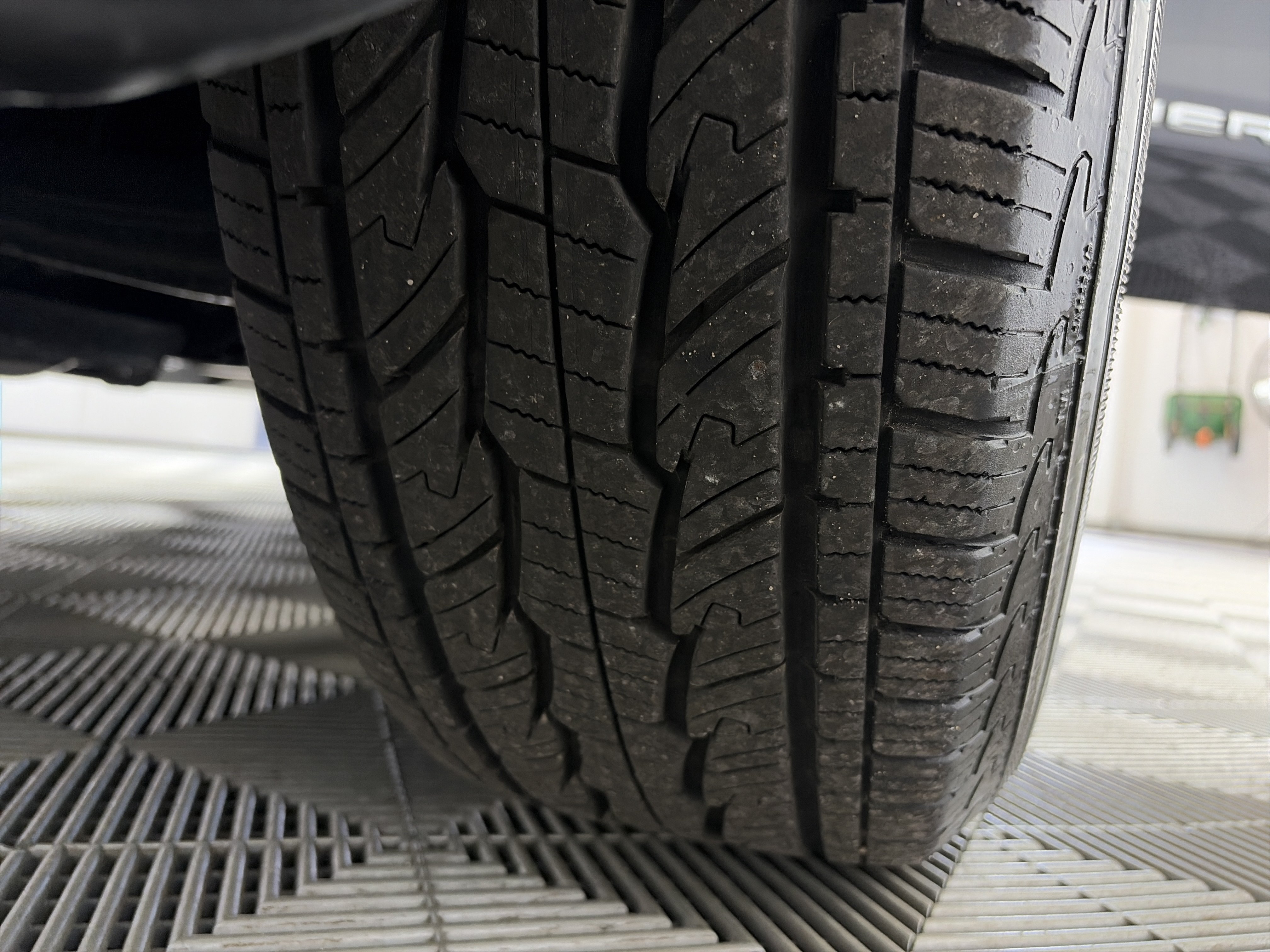 Used 2024 GMC Sierra 1500 SLE AWD/4WD image 12
