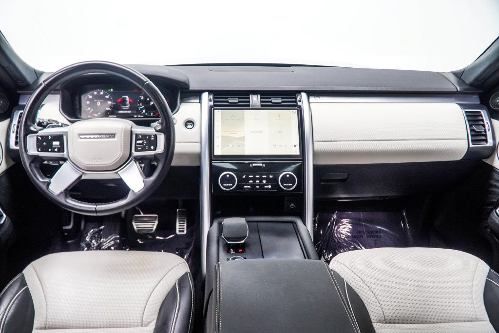 Used 2023 Land Rover Discovery HSE R-Dynamic AWD/4WD image 7