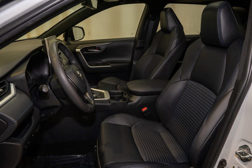 Used 2019 Toyota RAV4 XSE w/ XSE Weather Package image 12