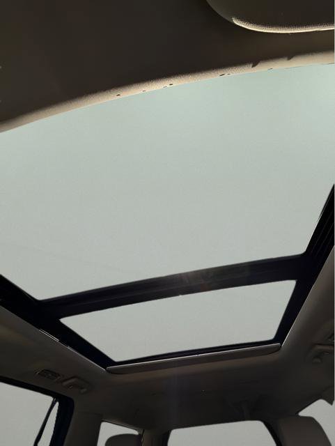 Used 2024 Ford Expedition Max Limited image 34