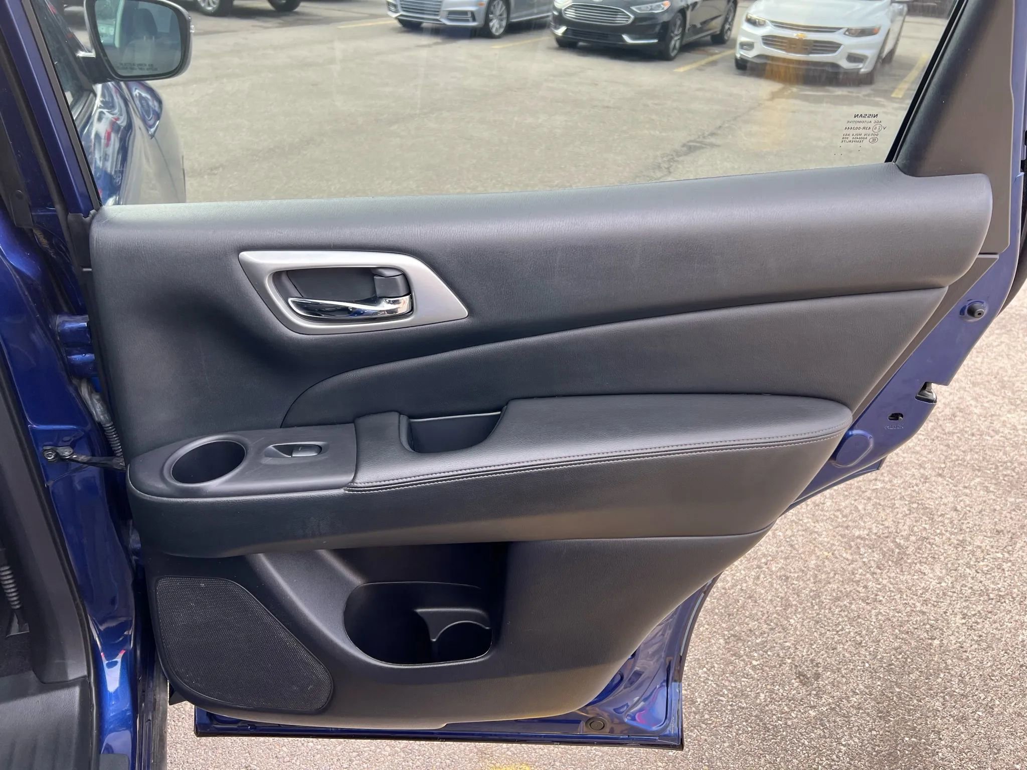 Used 2019 Nissan Pathfinder SV image 22