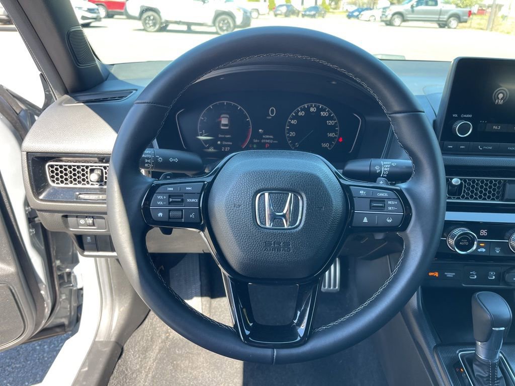 Used 2025 Honda Civic Sport image 17