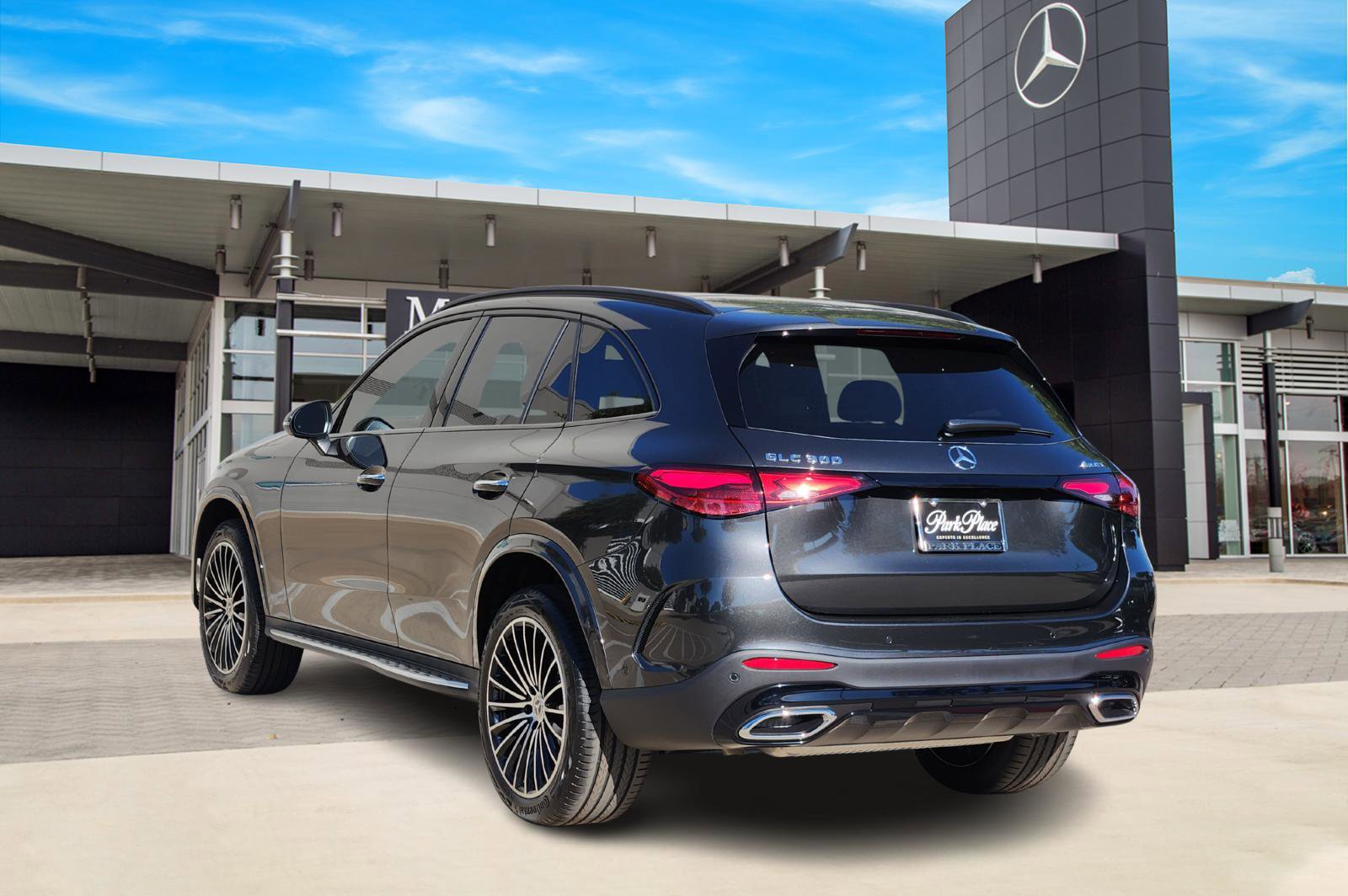 New 2026 Mercedes-Benz GLC 300 4MATIC image 4