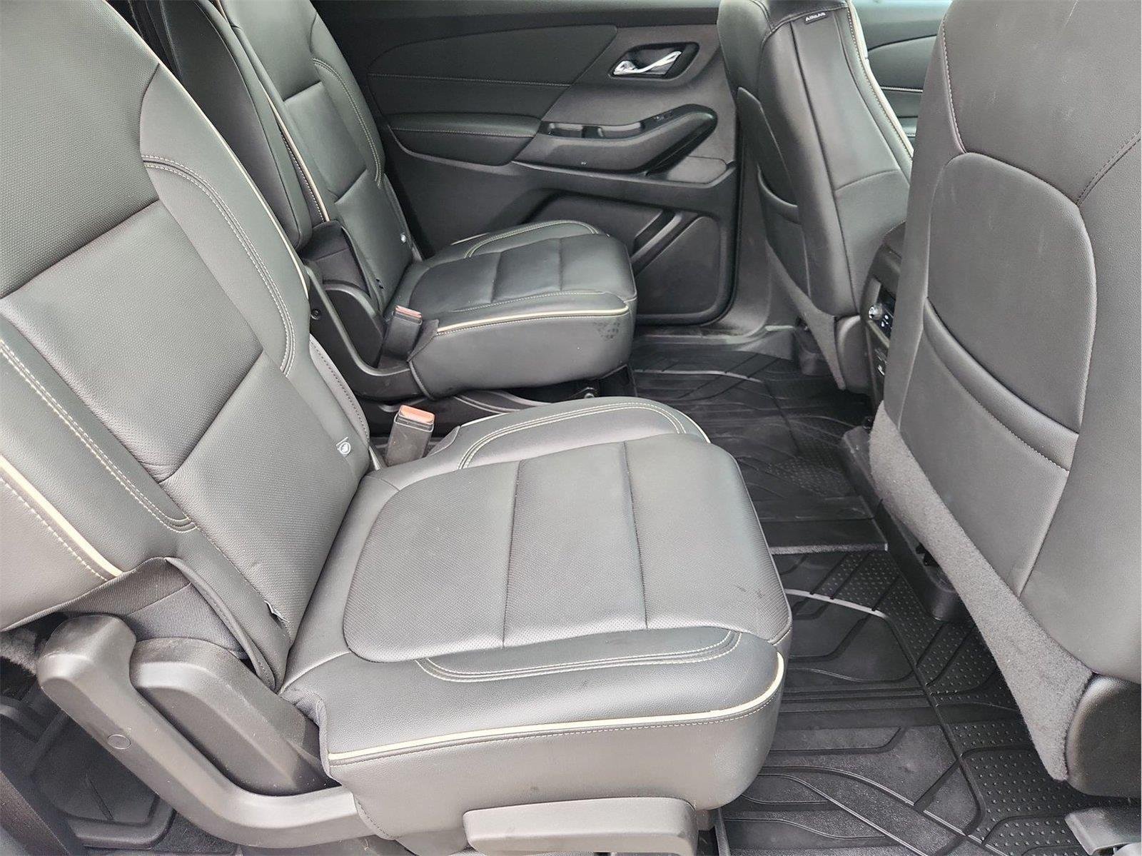 Certified 2022 Chevrolet Traverse Premier w/ Redline Edition AWD/4WD image 28