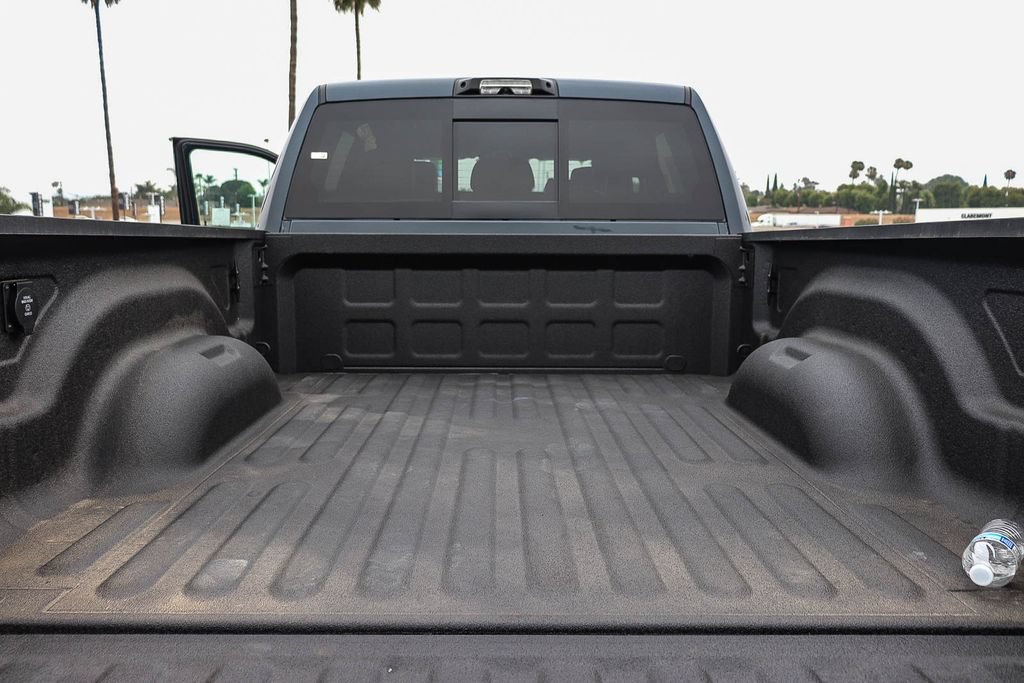 New 2026 RAM 3500 Laramie AWD/4WD image 30