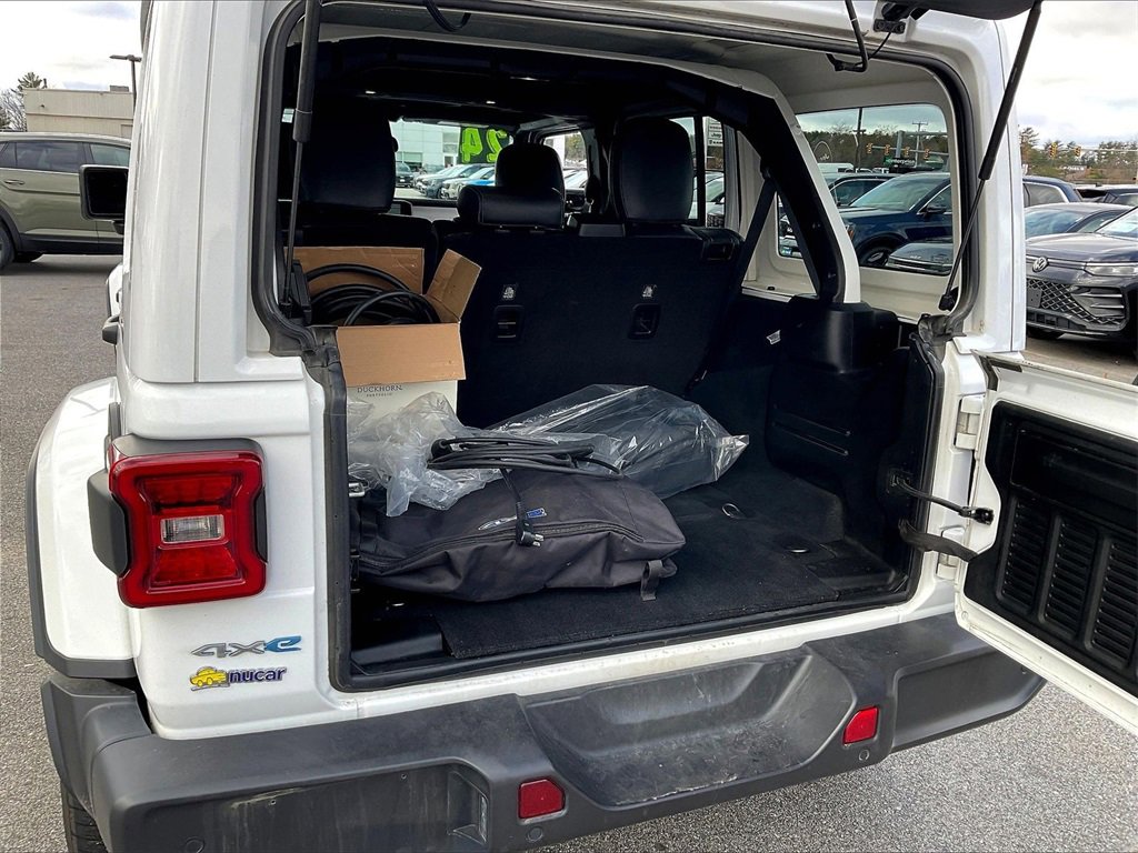Used 2024 Jeep Wrangler Unlimited Sahara w/ Safety Group image 34