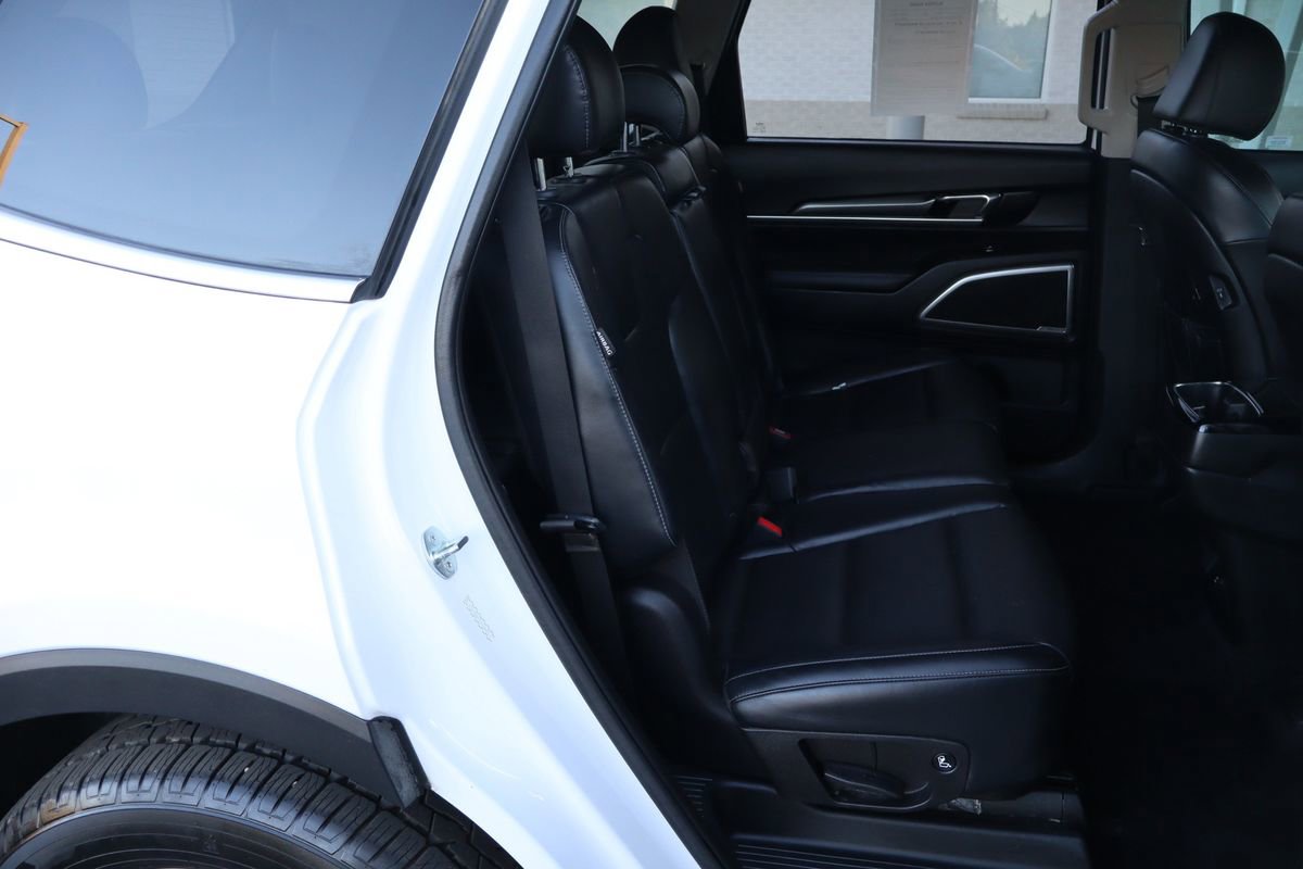 Used 2023 Kia Telluride LX image 23