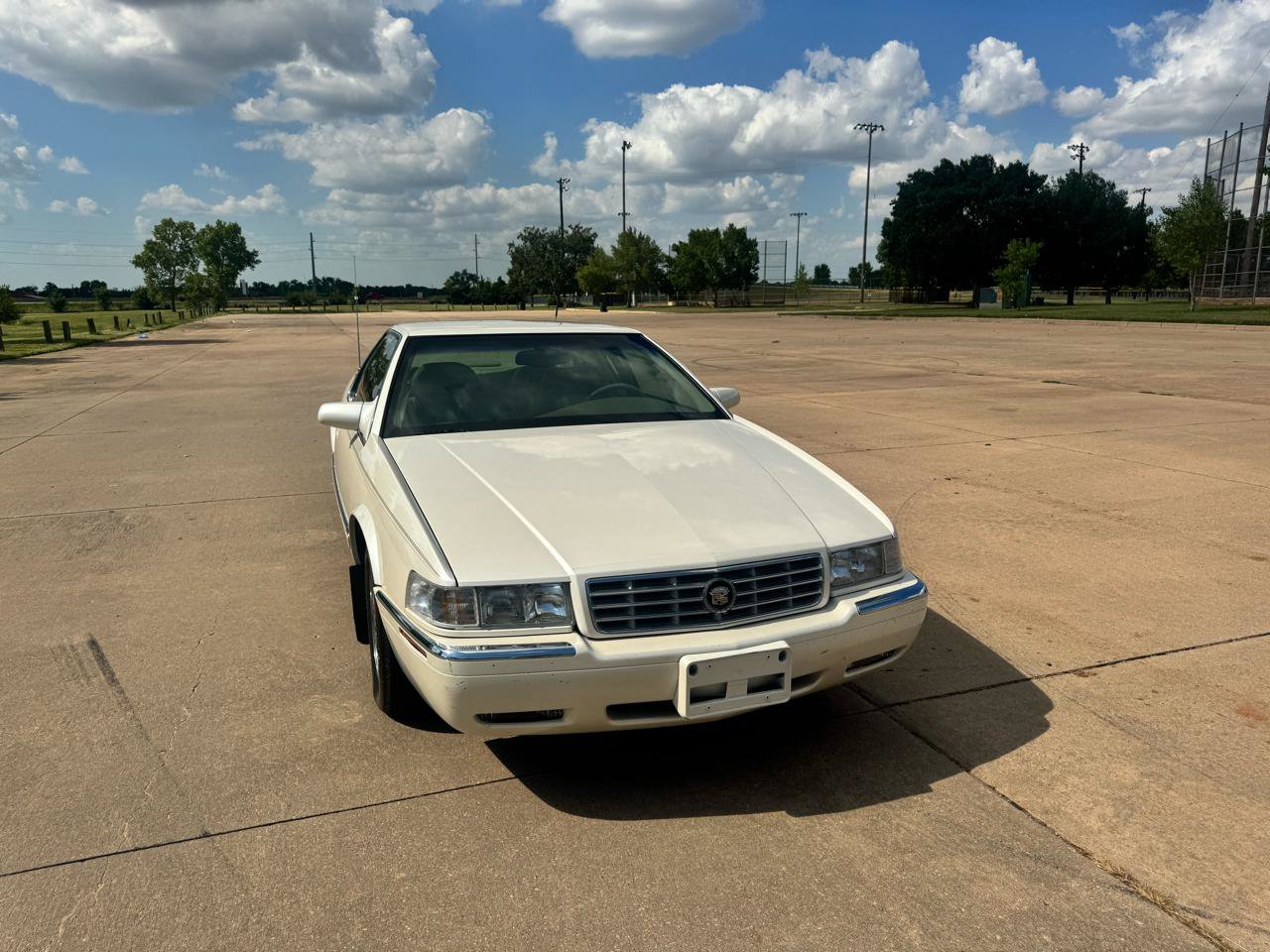 Used 2001 Cadillac Eldorado ESC w/ Comfort/Convenience Pkg FWD image 24