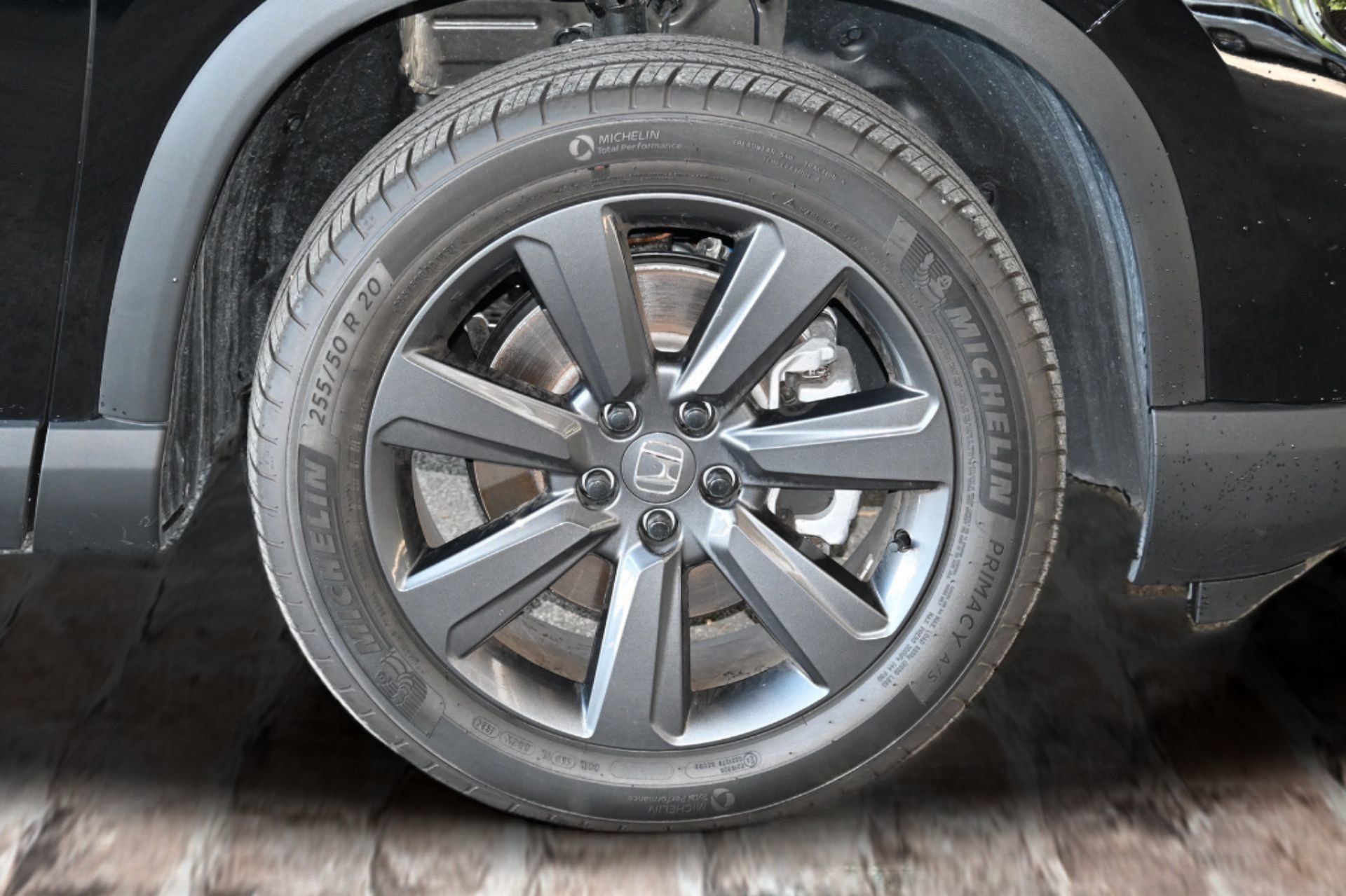 New 2025 Honda Pilot Sport image 37