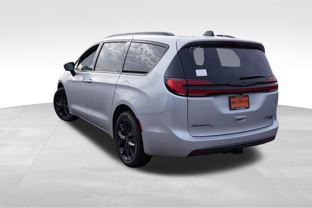 New 2026 Chrysler Pacifica Limited w/ S Appearance Package AWD/4WD image 6