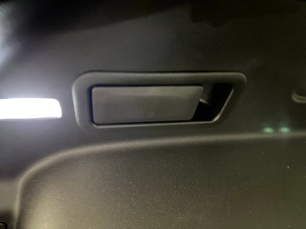 Used 2025 Chevrolet Blazer LT FWD image 37