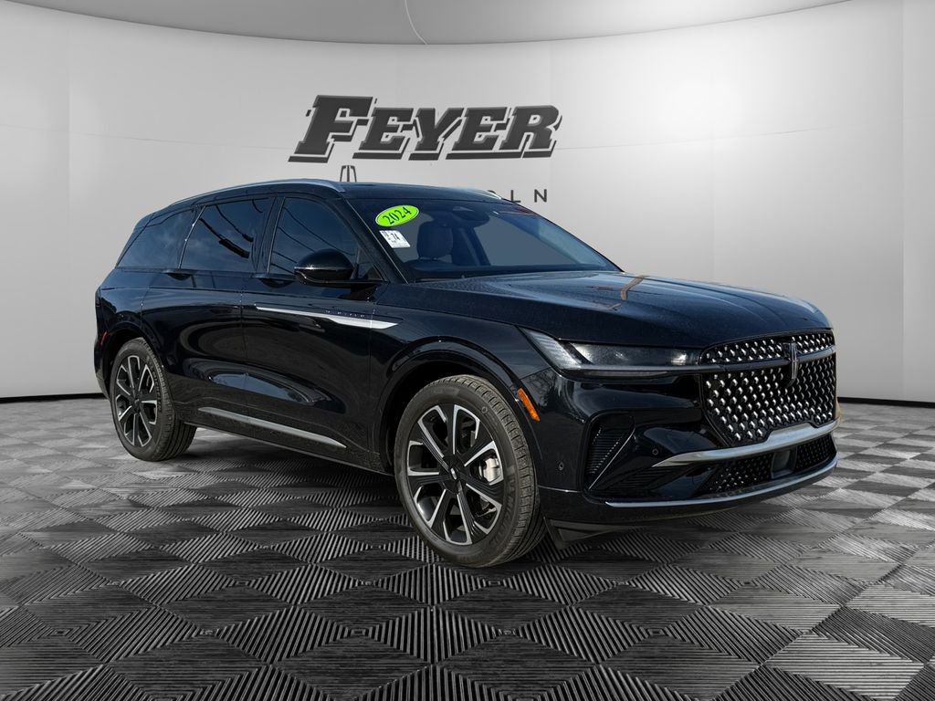 Used 2024 Lincoln Nautilus Reserve w/ Equipment Group 203A image 7