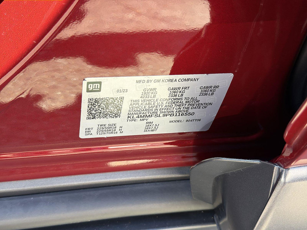 Used 2023 Buick Encore GX Essence w/ Experience Buick Package FWD image 33