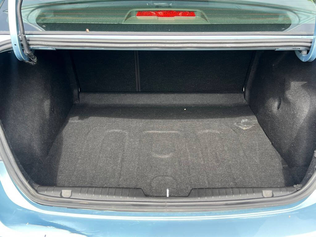 Used 2011 Chevrolet Cruze Eco FWD image 17