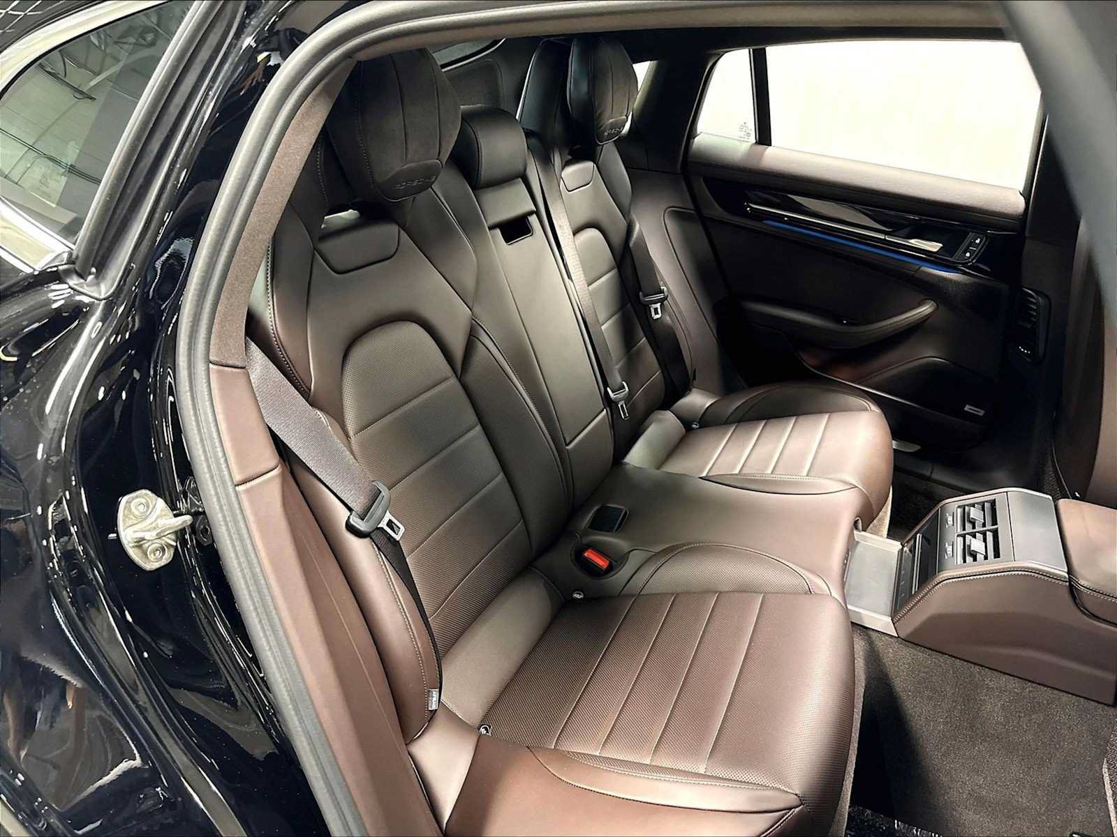 New 2026 Porsche Panamera 4 AWD/4WD image 29