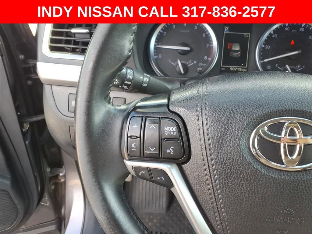 Used 2019 Toyota Highlander XLE image 20