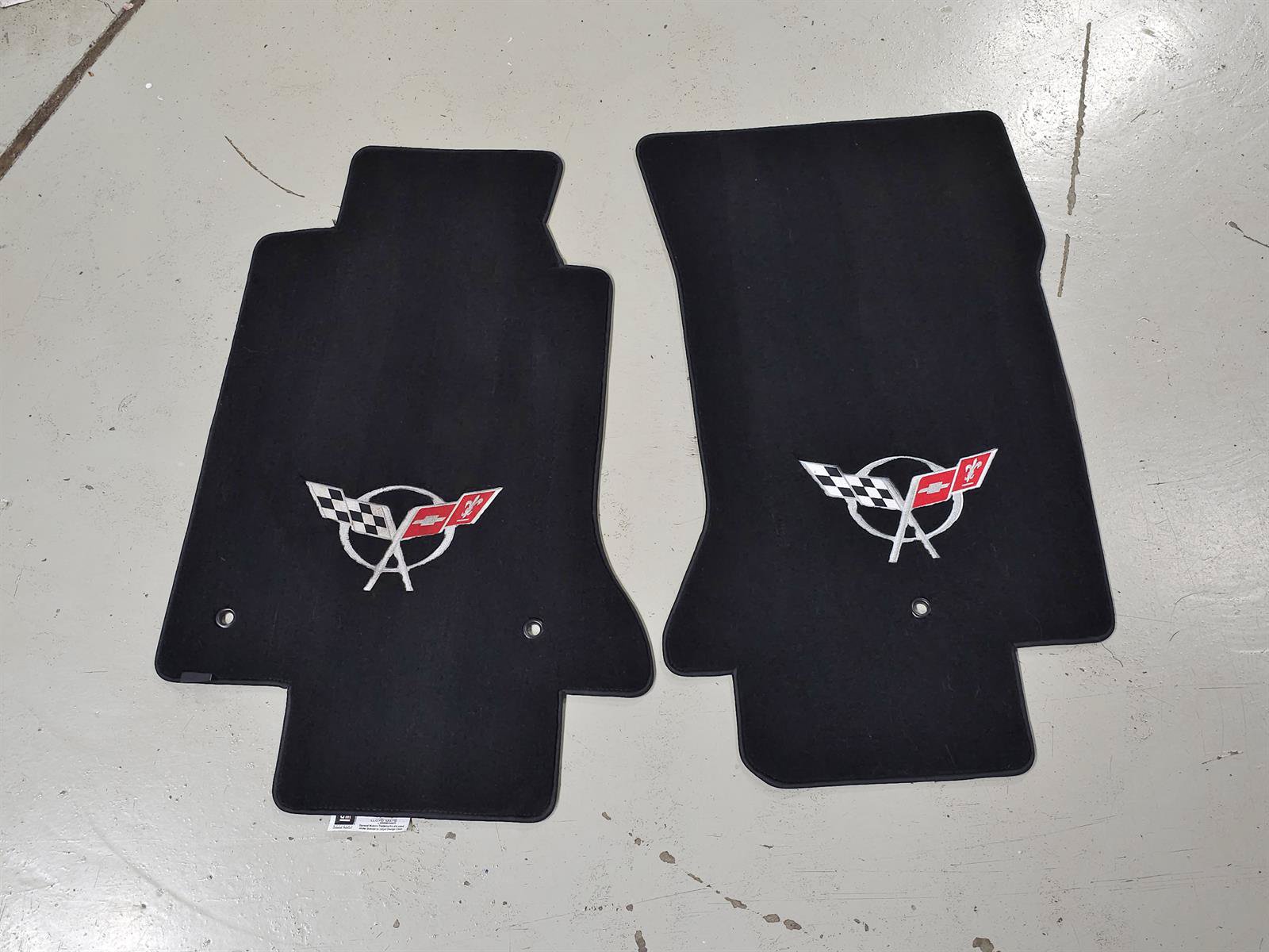 Used 1998 Chevrolet Corvette Convertible w/ Memory Pkg RWD image 10