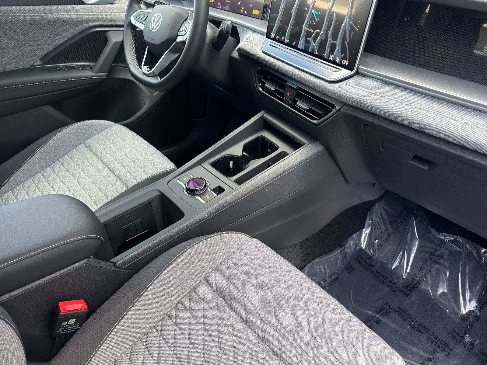 New 2026 Volkswagen Tiguan S FWD image 15