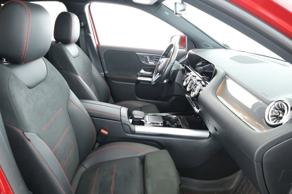 Used 2022 Mercedes-Benz GLA 250 4MATIC image 21