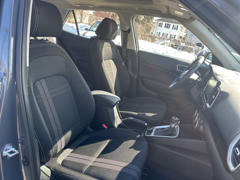 Used 2026 Hyundai Venue SEL image 24