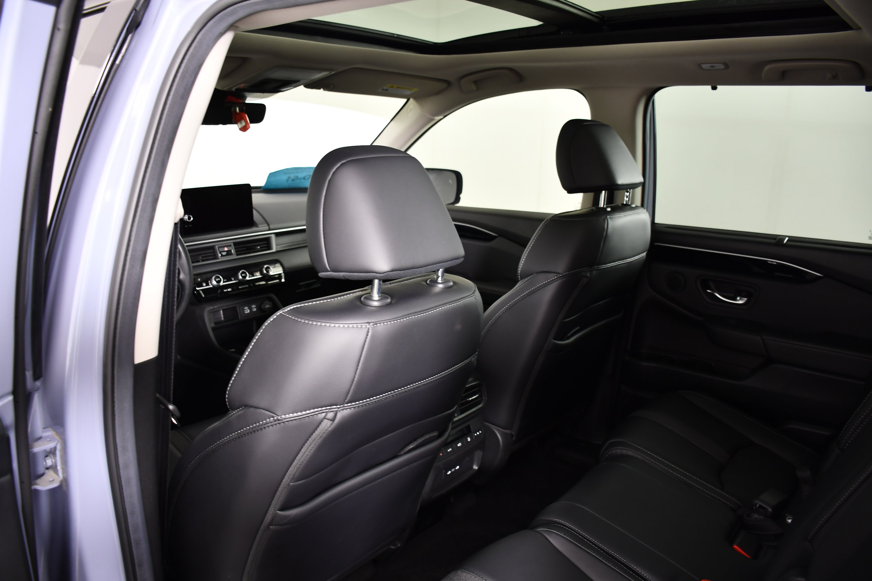 Certified 2025 Honda Pilot Touring image 47