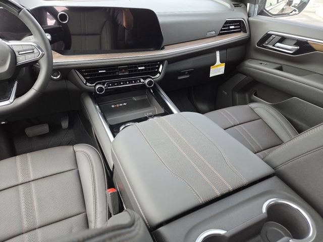 New 2026 Chevrolet Suburban High Country image 34