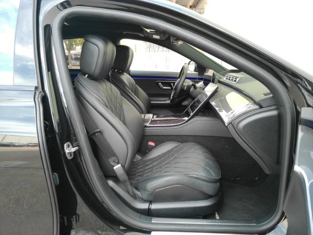 Used 2023 Mercedes-Benz S 580 4MATIC Sedan w/ AMG Line image 25