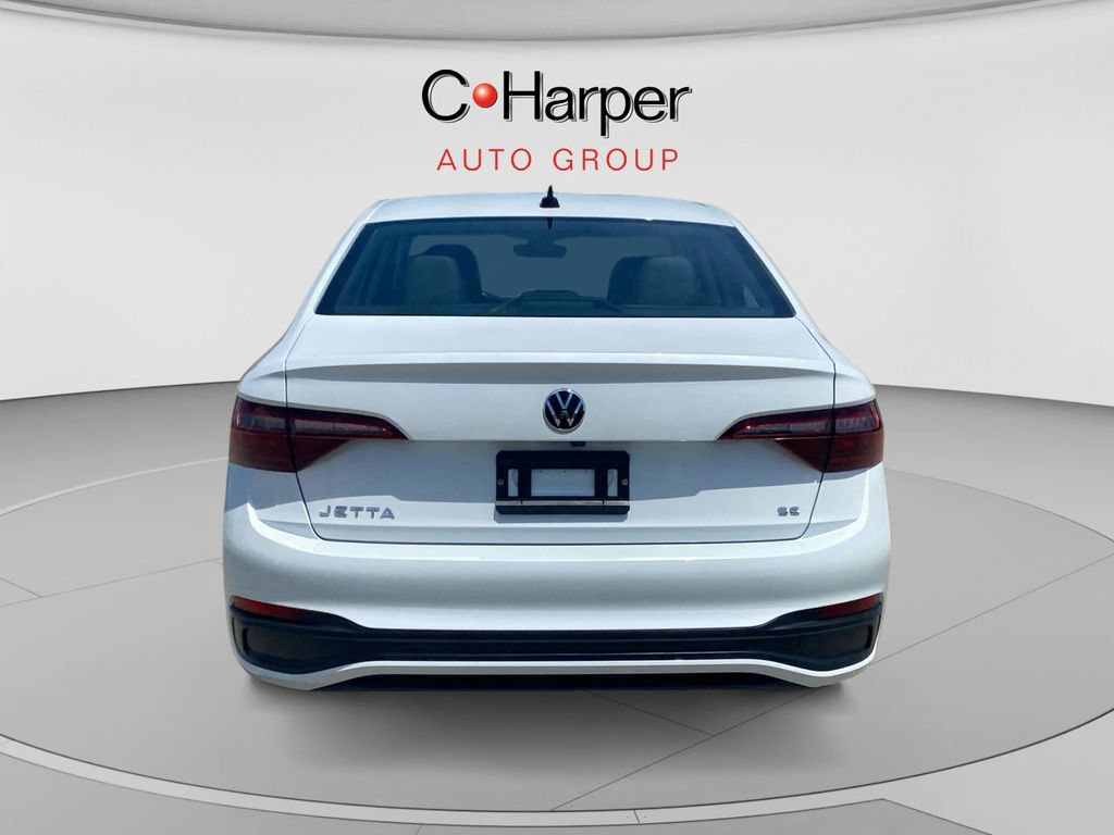 Used 2023 Volkswagen Jetta SE FWD image 4