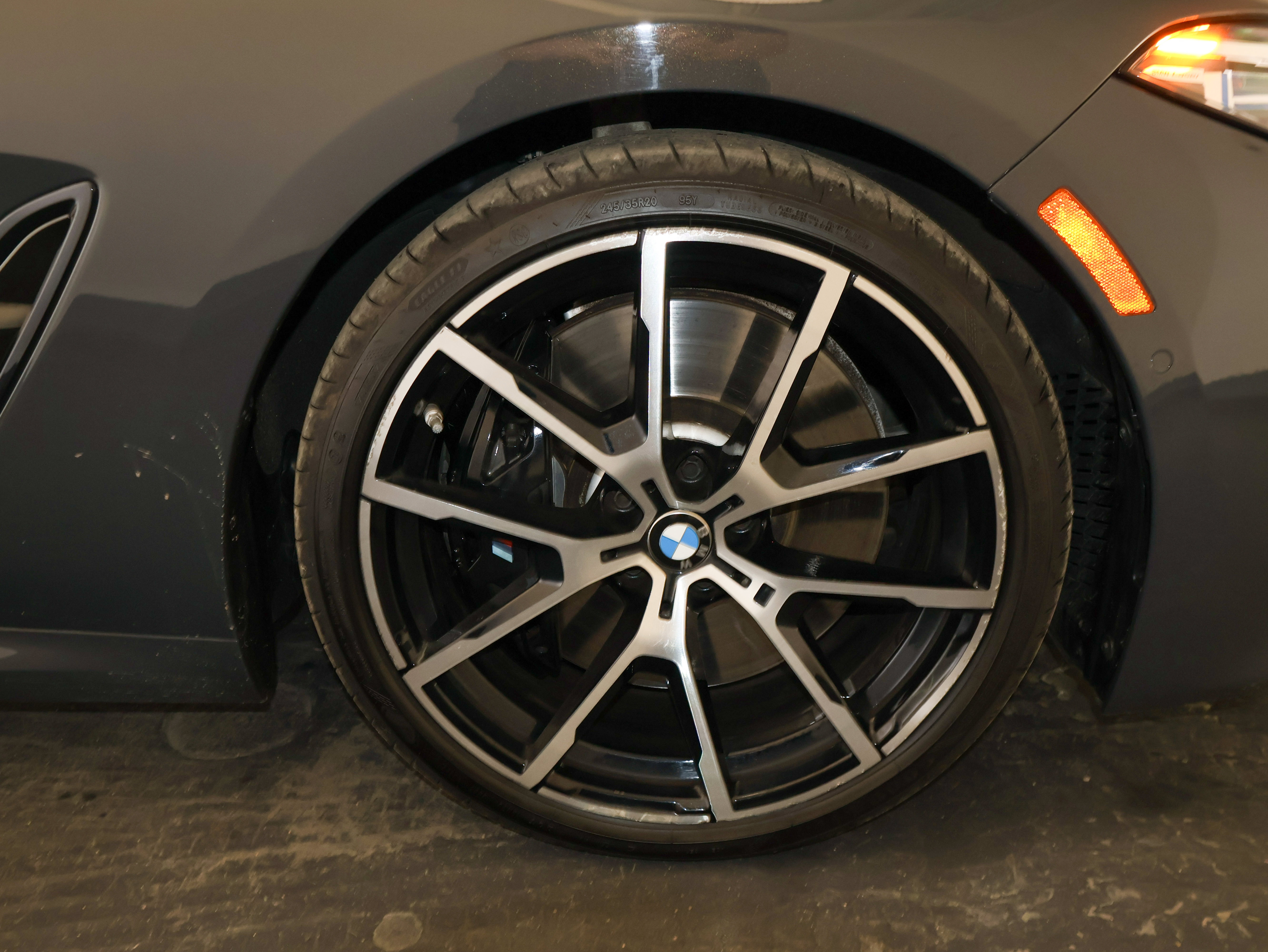 Used 2021 BMW M850i xDrive Convertible w/ Driving Assistance Package image 41