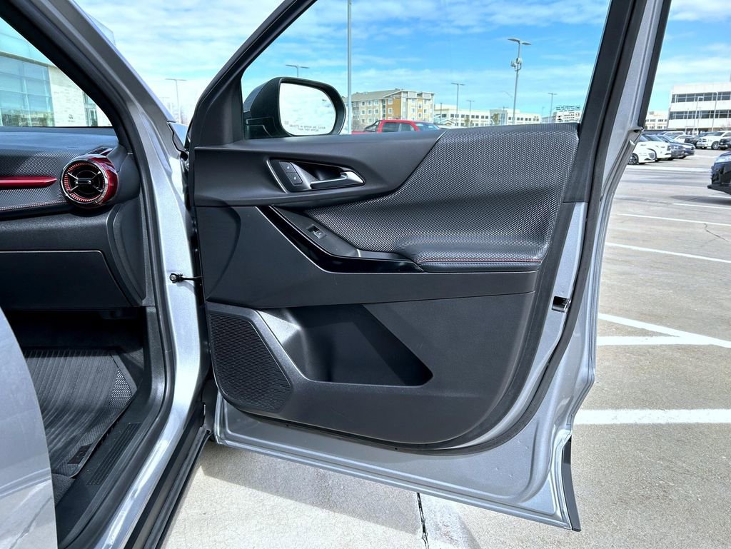 Used 2025 Chevrolet Equinox RS w/ Safety and Technology Package AWD/4WD image 16