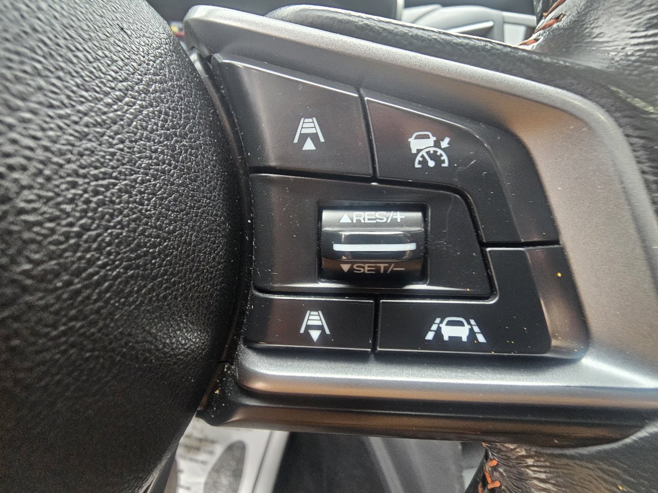 Used 2019 Subaru Crosstrek 2.0i Limited w/ Popular Package #4 image 17