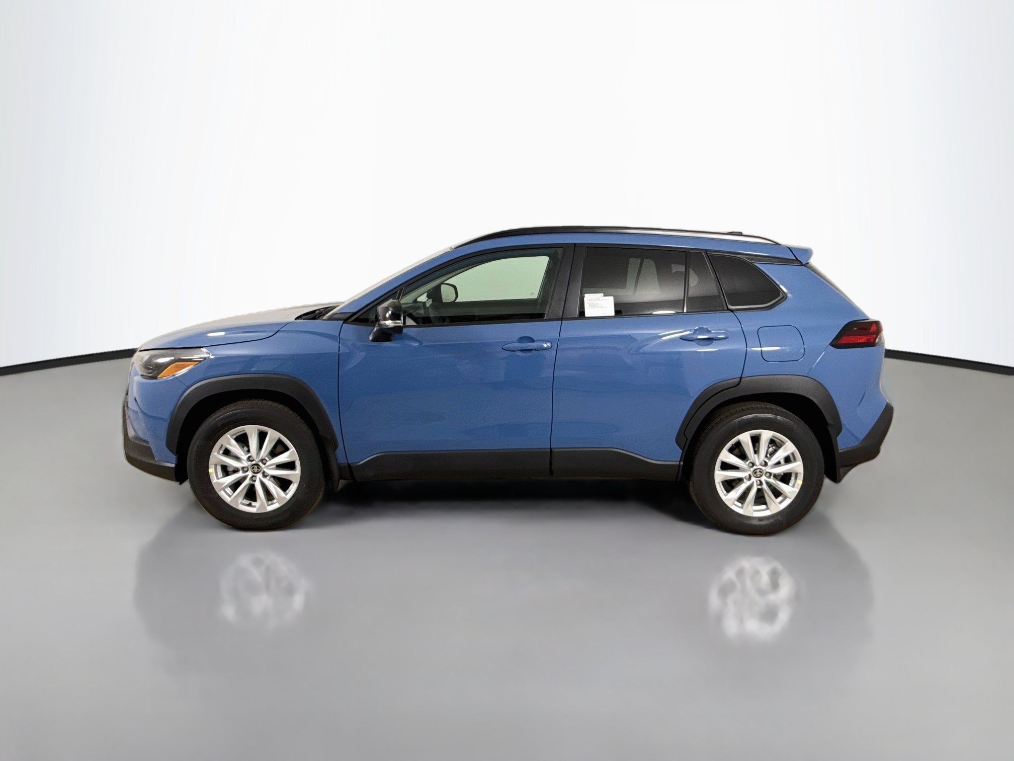 New 2026 Toyota Corolla Cross LE w/ Cold Weather Package AWD/4WD image 4