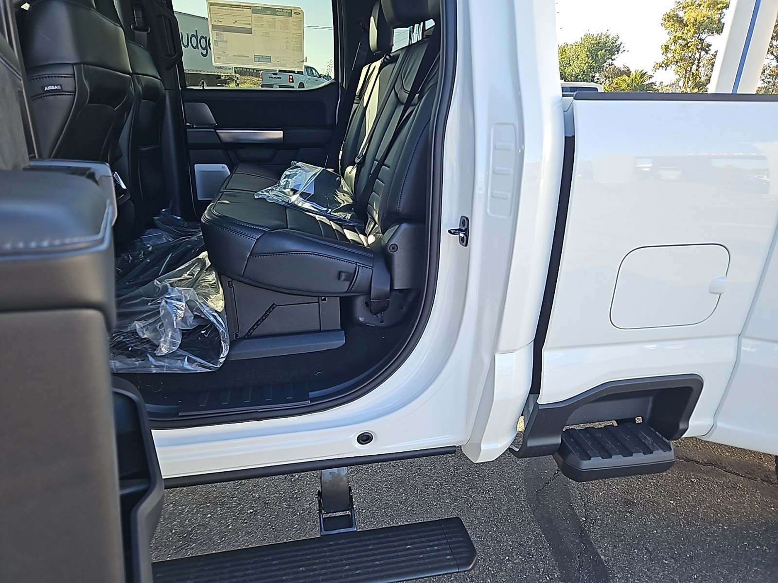 New 2027 Ford F450 Platinum w/ FX4 Off-Road Package AWD/4WD image 13