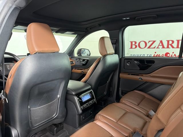 Used 2022 Lincoln Aviator Reserve w/ Elements Package Plus RWD image 14