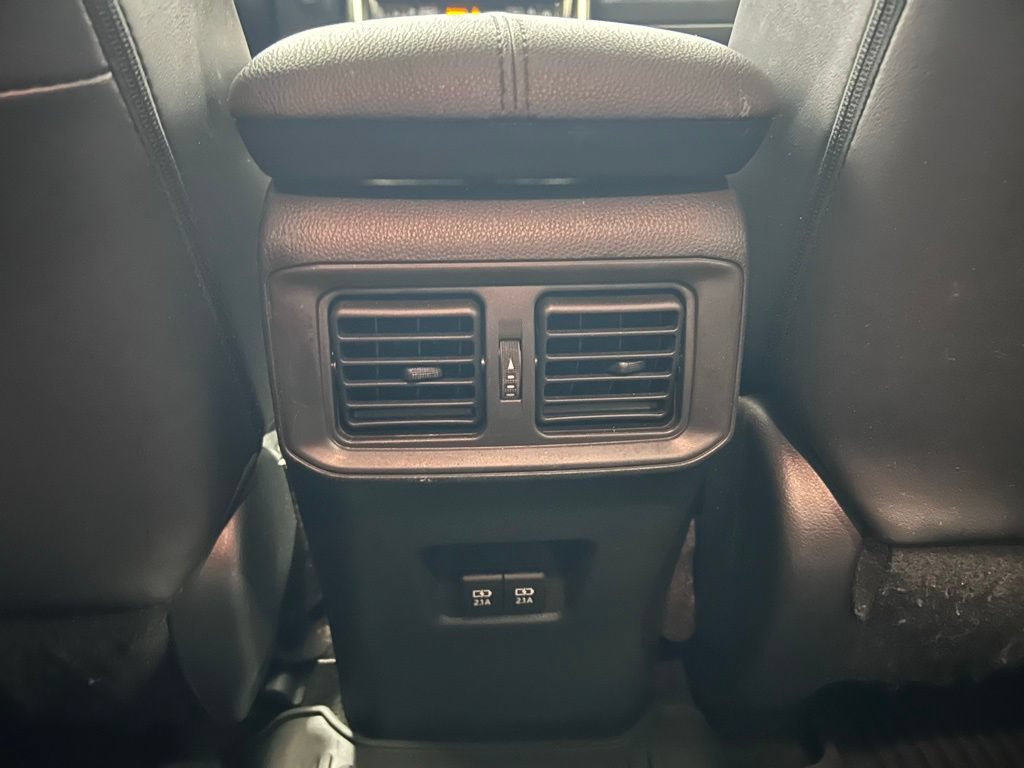 Used 2020 Toyota RAV4 XLE Premium AWD/4WD image 20