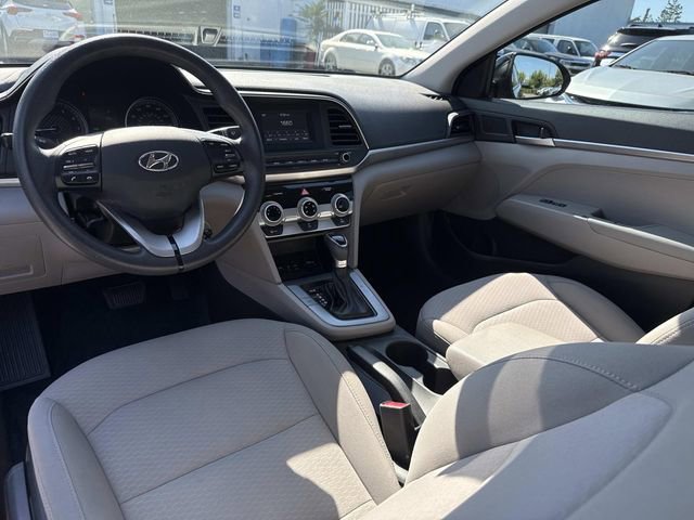 Used 2019 Hyundai Elantra SE FWD image 18
