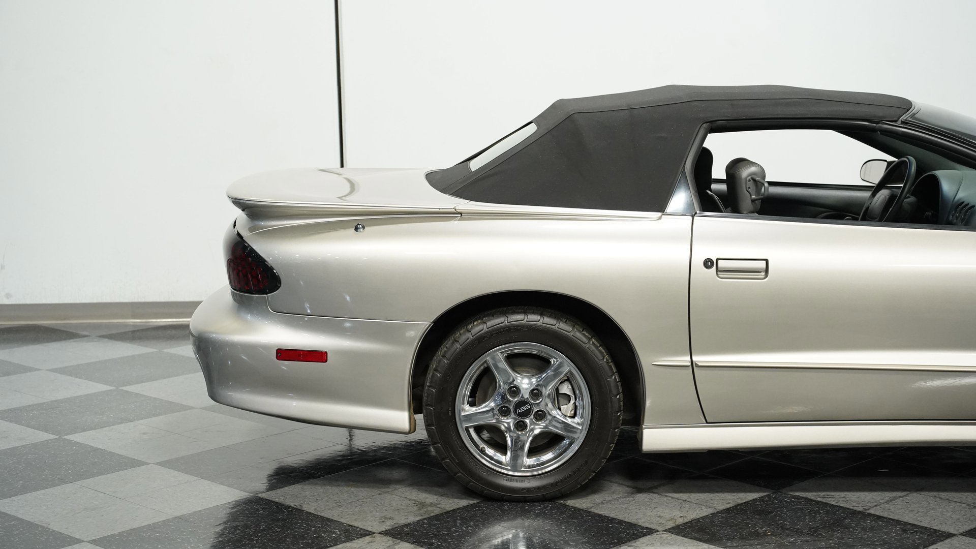 Used 1999 Pontiac Firebird Trans Am image 23