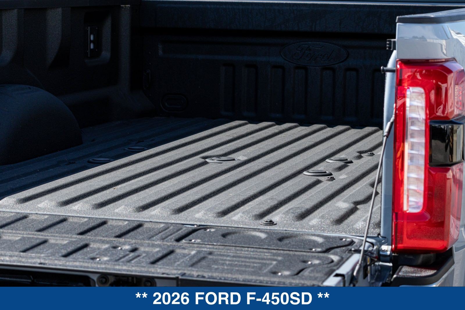 New 2026 Ford F450 King Ranch w/ Chrome Package AWD/4WD image 37