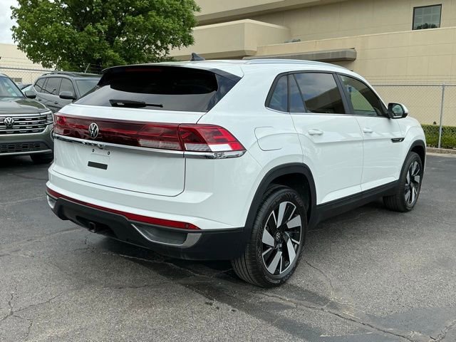 Certified 2025 Volkswagen Atlas Cross Sport SE image 3