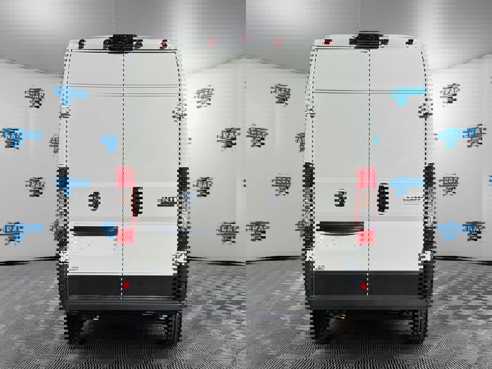 Used 2025 RAM ProMaster 2500 w/ Storage Group image 5