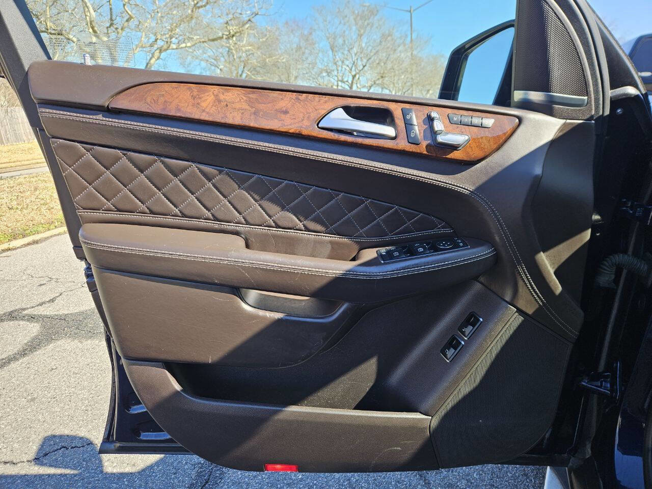 Used 2019 Mercedes-Benz GLS 450 4MATIC image 12