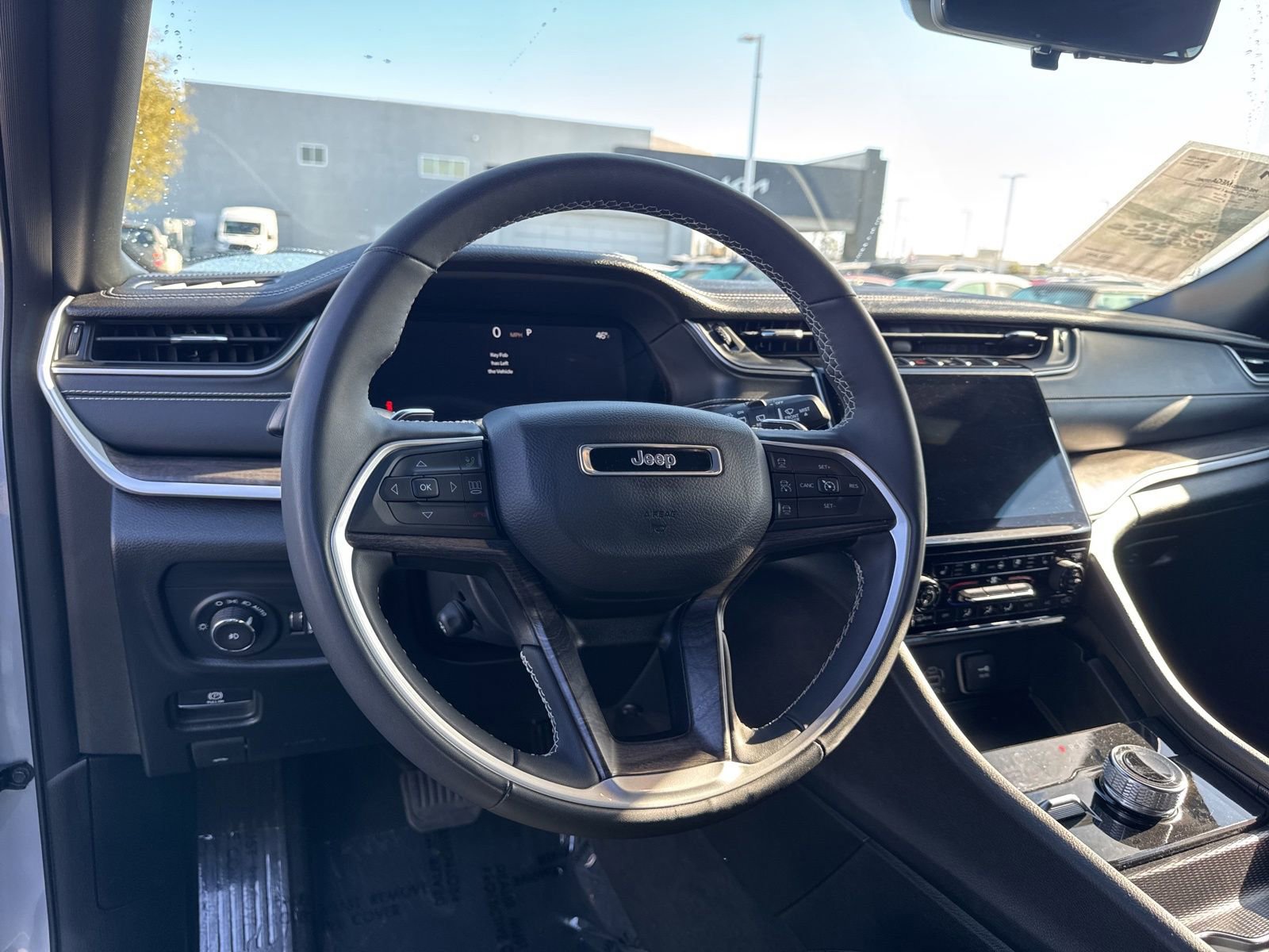 Used 2024 Jeep Grand Cherokee L Limited w/ Luxury Tech Group II image 15