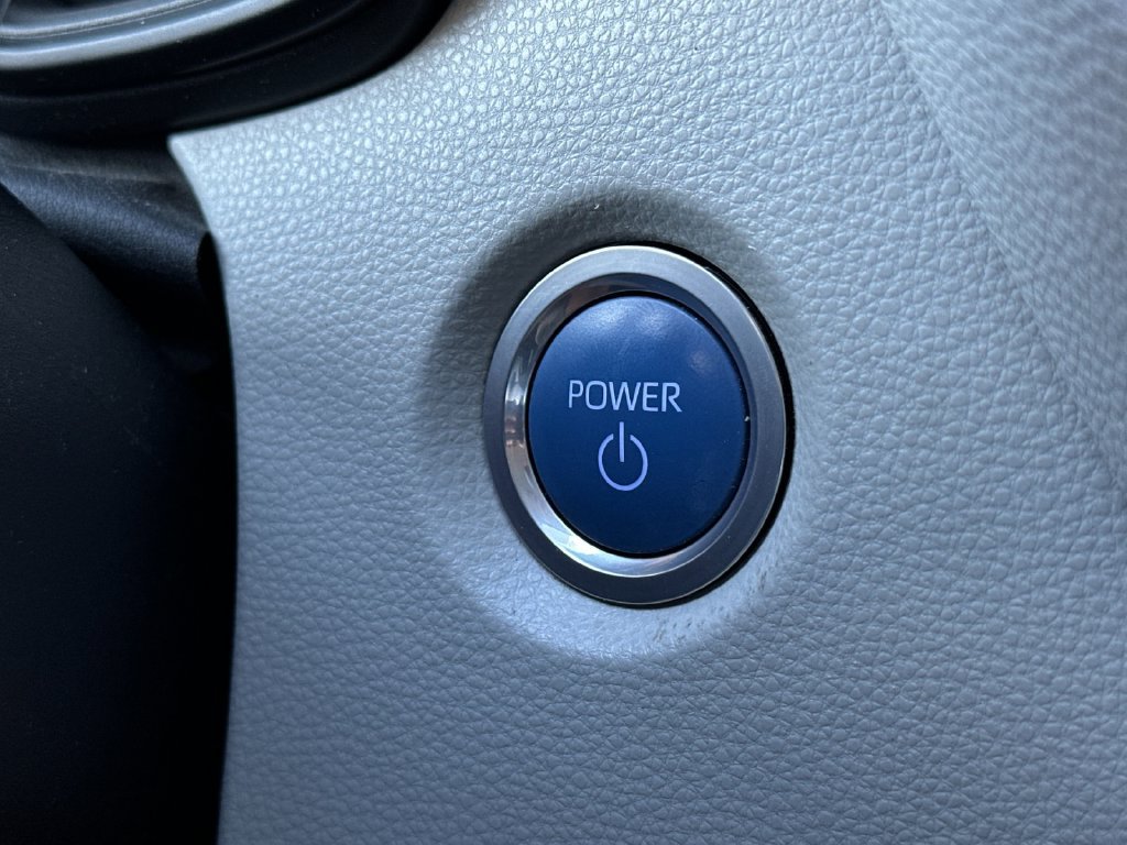 Used 2022 Toyota Corolla LE FWD image 23