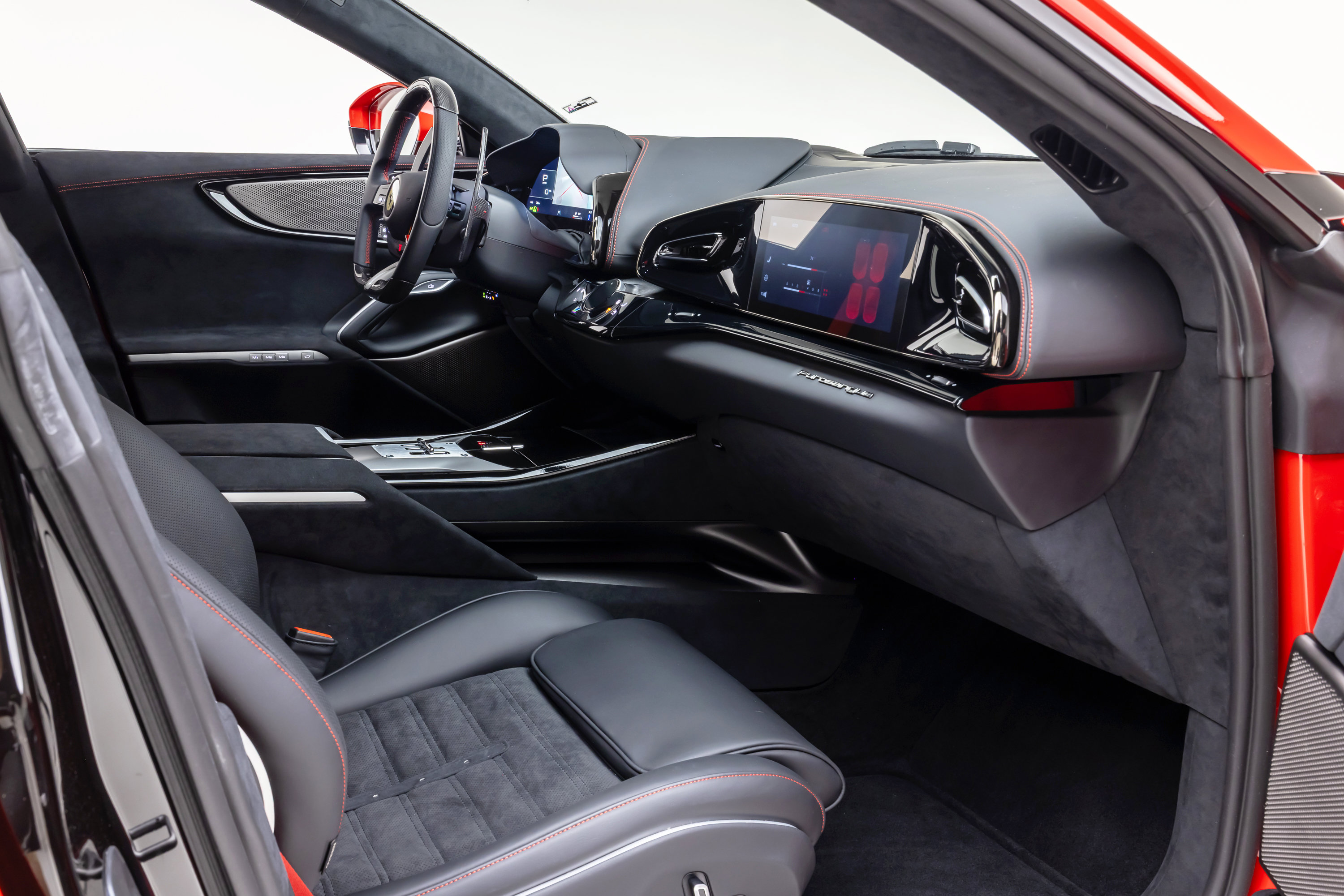 Certified 2026 Ferrari Purosangue AWD/4WD image 50