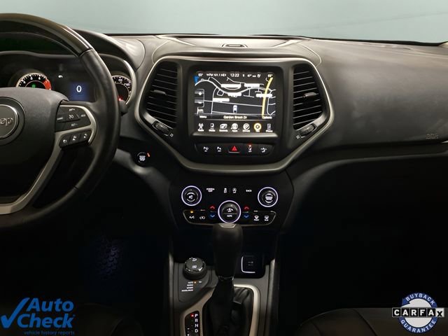 Used 2017 Jeep Cherokee Overland w/ Technology Group image 13