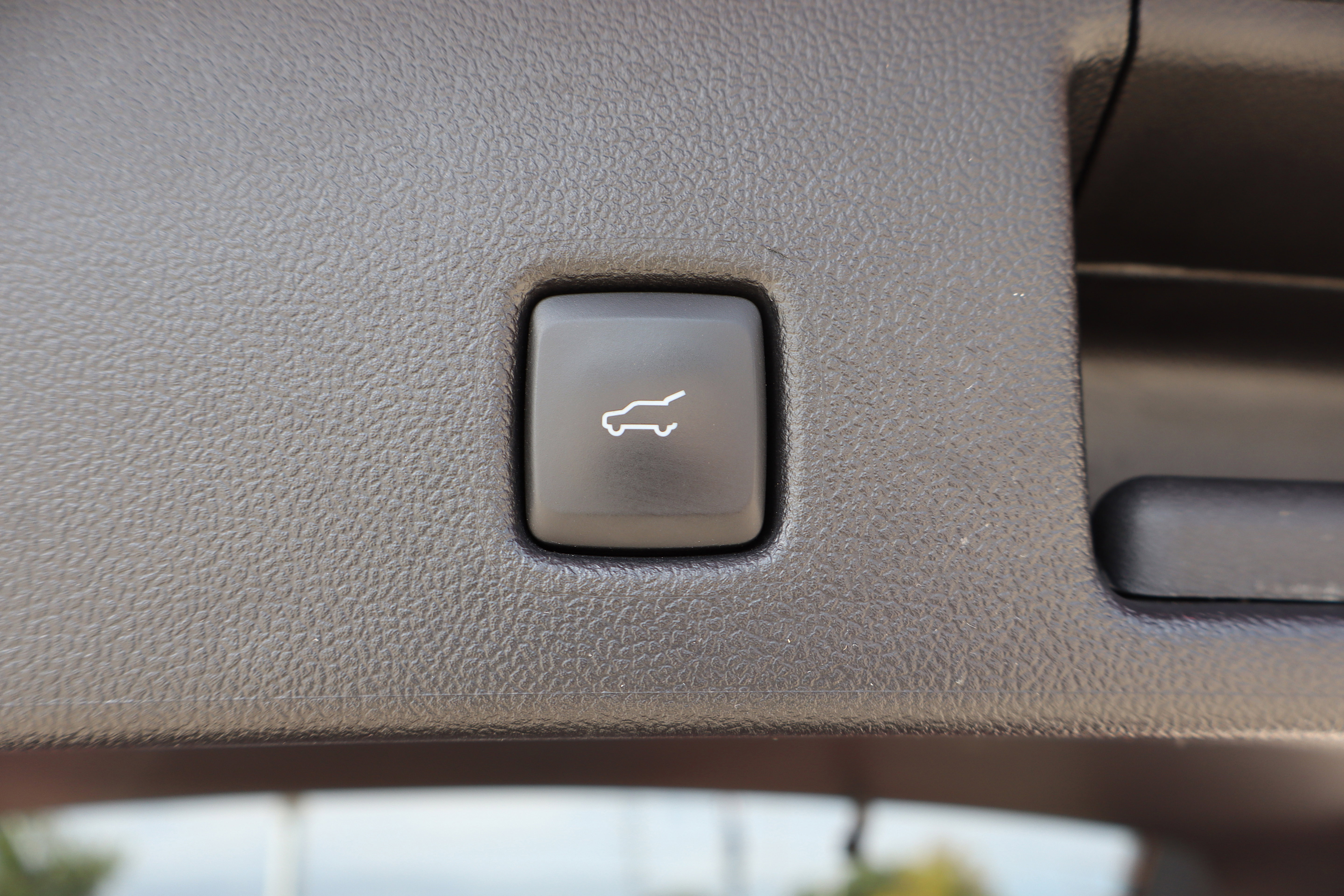 Used 2022 Ford Escape Titanium w/ Titanium Elite Package image 31