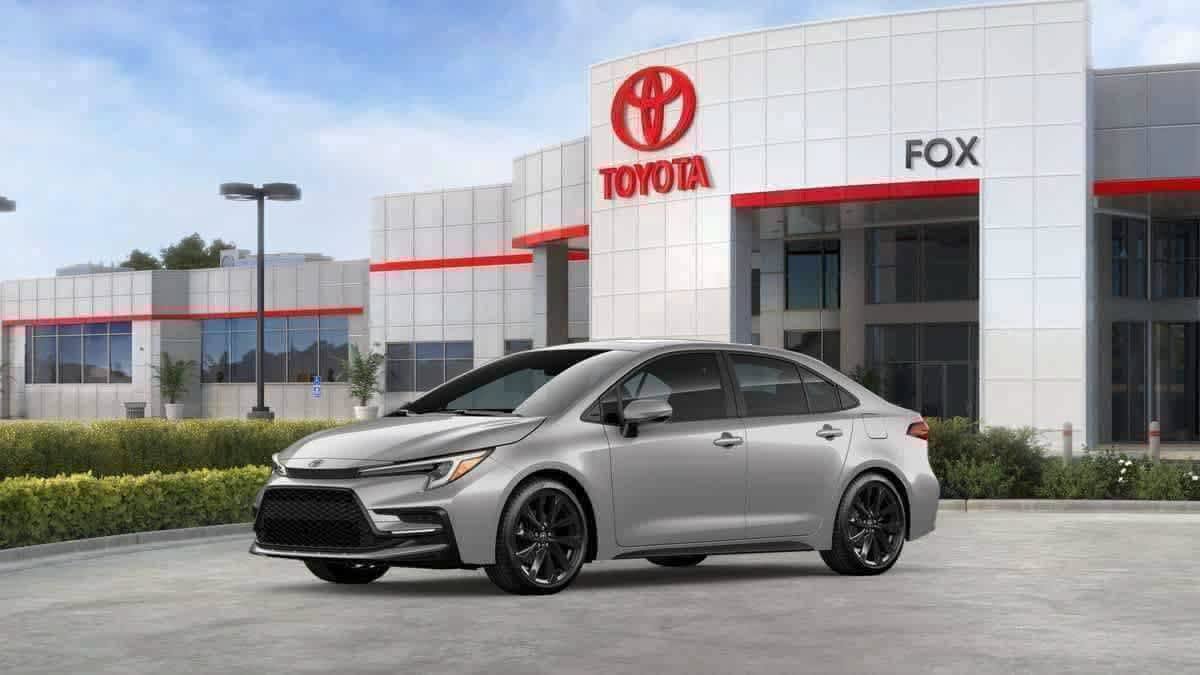 New 2026 Toyota Corolla SE w/ SE Package FWD image 2