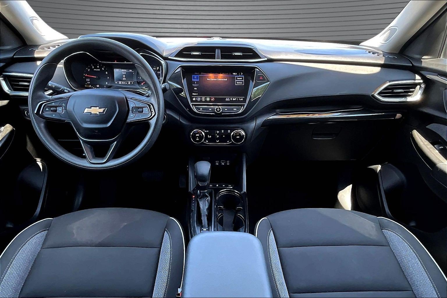 Used 2023 Chevrolet TrailBlazer LT w/ Convenience Package AWD/4WD image 7